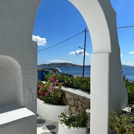 Golden Horizon * Mykonos Town